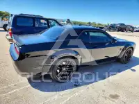 2015 Dodge CHALLENGER фото