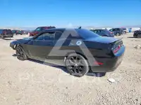 2015 Dodge CHALLENGER photo
