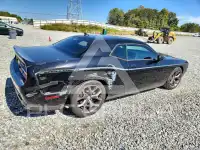 2015 Dodge CHALLENGER photo