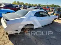 2015 Dodge CHALLENGER фото