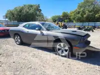 2015 Dodge CHALLENGER photo