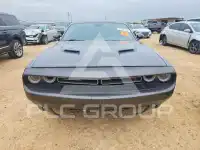 2015 Dodge CHALLENGER photo