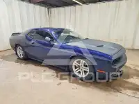 2015 Dodge CHALLENGER photo