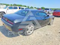2015 Dodge CHALLENGER фото