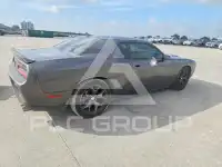 2015 Dodge CHALLENGER фото