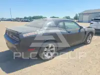 2015 Dodge CHALLENGER photo