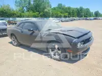 2015 Dodge CHALLENGER photo