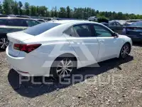 2015 Acura TLX photo
