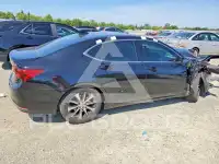 2015 Acura TLX photo