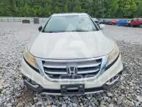 2015 Honda CROSSTOUR photo