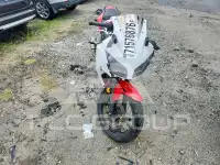 2015 Honda CBR photo