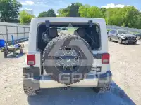 2015 Jeep WRANGLER фото