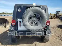 2015 Jeep WRANGLER фото