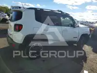 2015 Jeep Renegade photo
