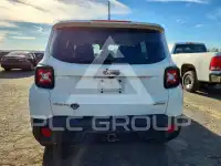 2015 Jeep Renegade photo