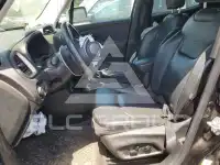 2015 Jeep Renegade photo