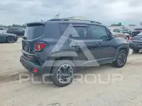2015 Jeep Renegade photo