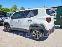 2015 Jeep Renegade photo