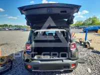 2015 Jeep Renegade фото