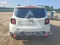 2015 Jeep Renegade photo