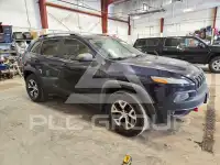 2015 Jeep CHEROKEE фото