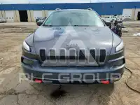 2015 Jeep CHEROKEE фото