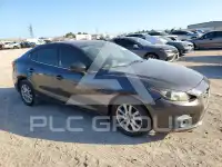 2015 Mazda 3 photo