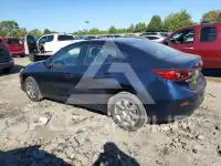 2015 Mazda 3 photo