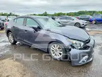 2015 Mazda 3 photo