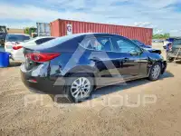 2015 Mazda 3 фото