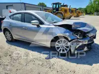 2015 Mazda 3 фото