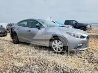 2015 Mazda 3 photo