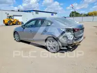 2015 Mazda 3 photo