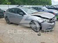 2015 Mazda 3 photo