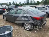2015 Mazda 3 фото