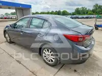 2015 Mazda 3 фото