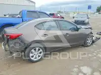 2015 Mazda 3 фото