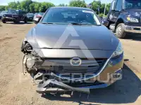 2015 Mazda 3 photo