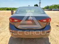 2015 Mazda 3 photo