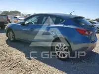 2015 Mazda 3 photo