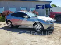 2015 Mazda 3 photo