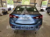2015 Mazda 3 фото