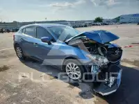2015 Mazda 3 photo