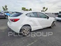 2015 Mazda 3 photo