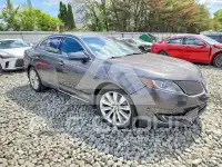 2015 Lincoln MKS photo