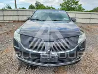 2015 Lincoln MKT фото