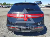 2015 Lincoln MKT photo