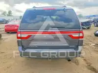 2015 Lincoln NAVIGATOR photo