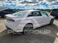 2015 Lincoln MKZ photo