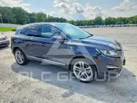2015 Lincoln MKZ photo